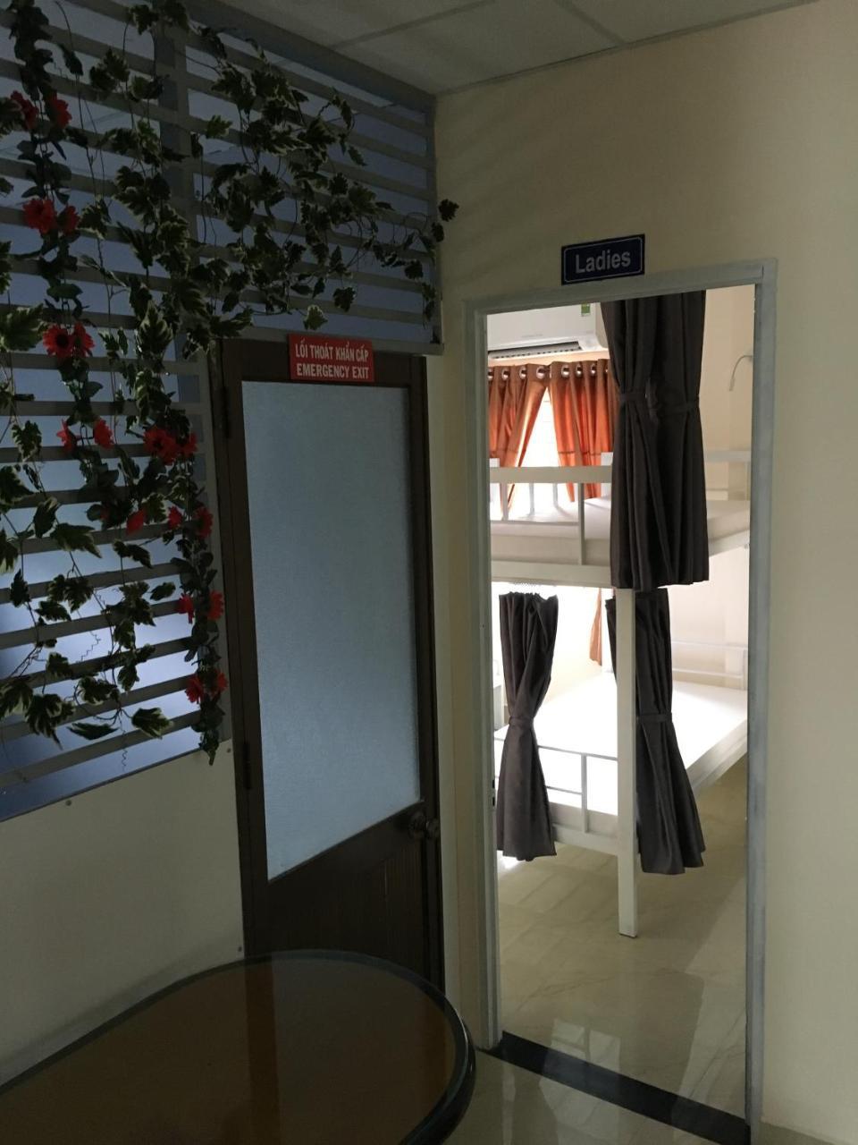 Maily Hostel Hue Exterior photo